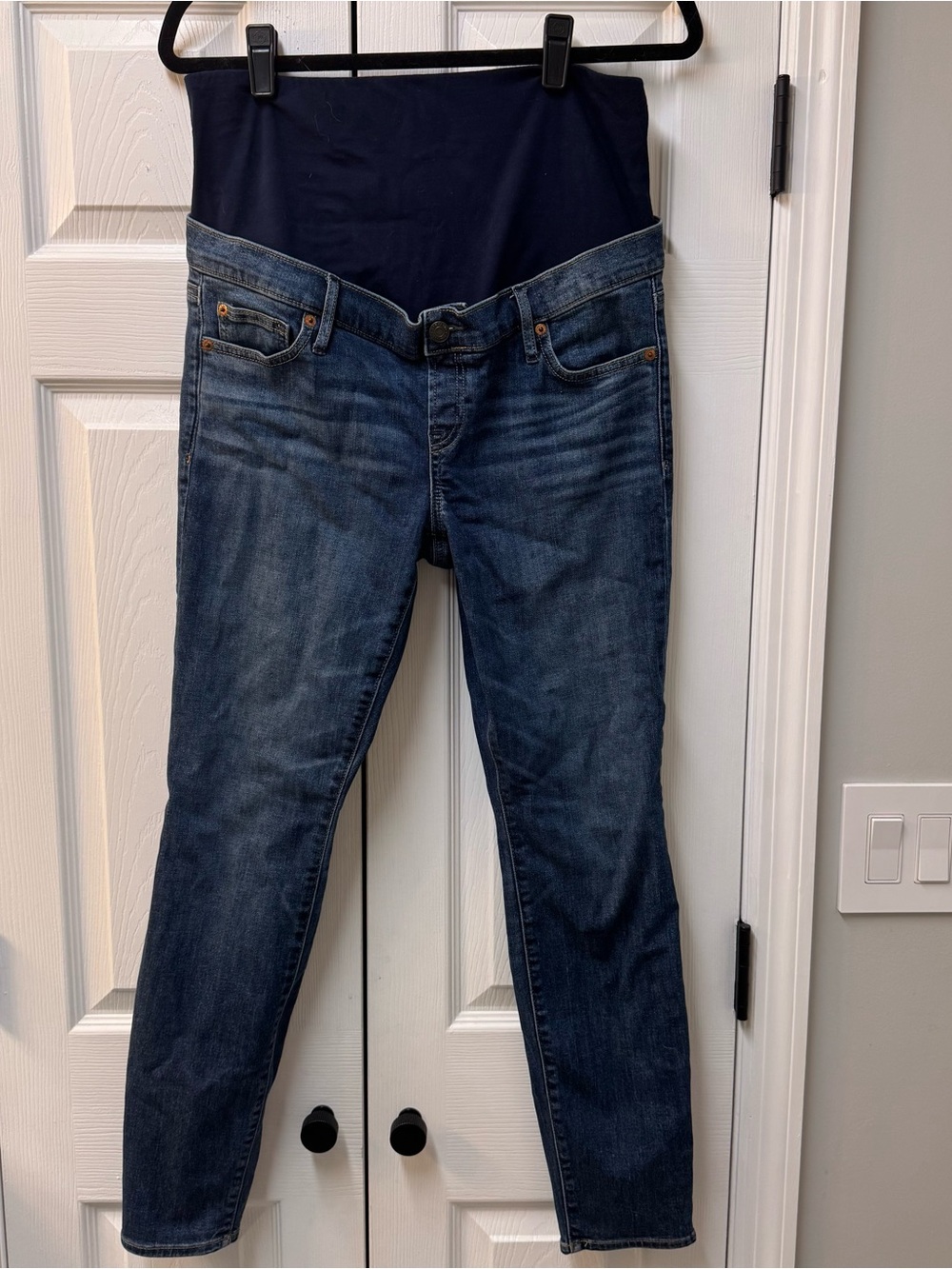 GAP maternity skinny jeans